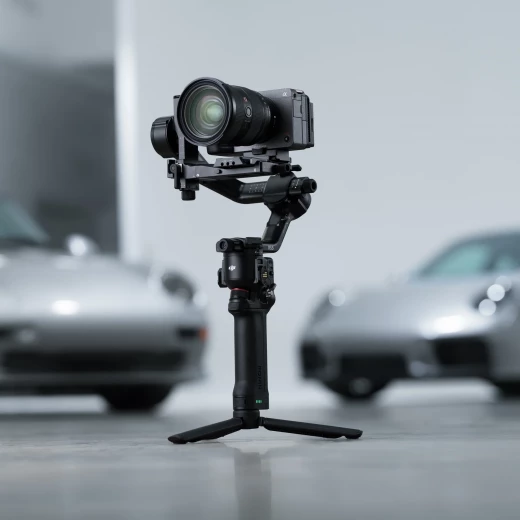 DJI RS 5 Professional 3-Axis Gimbal Stabilizer with Enhanced Intelligent Tracking and Electronic Handle - Dji - Image 4