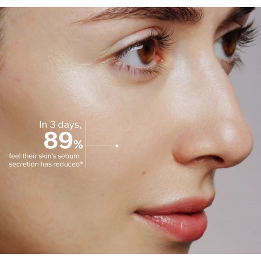 Shiseido Future Solution LX Extra Rich Cleansing Foam for Deep Cleansing Smoothing and Brightening 125ml - Shiseido - Image 3