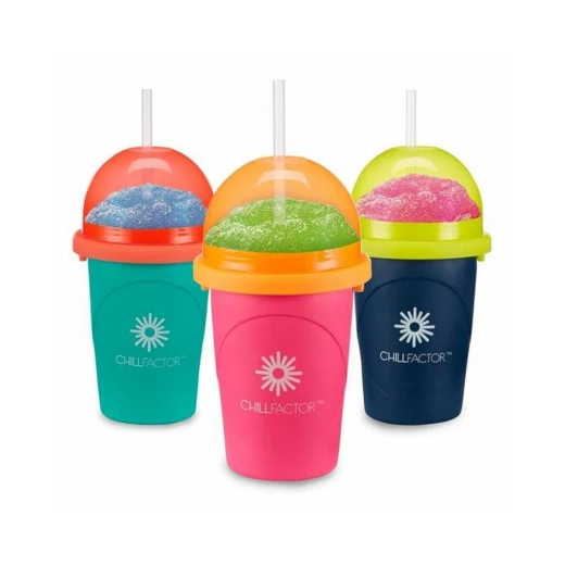 كوب صانع السلاش من تشيل فاكتور (ChillFactor Slushy Maker) باللون الأخضر النيوني واالزهر والكحلي.يعتمد هذا المنتج على تقنية التجميد السريع لتحويل المشروبات السائلة إلى سلاش مثلج في ثوانٍ معدودة من خلال الضغط المستمر على جوانب الكوب كوب صانع السلاش من تشيل فاكتور (ChillFactor Slushy Maker) باللون الأخضر النيوني واالزهر والكحلي.يعتمد هذا المنتج على تقنية التجميد السريع لتحويل المشروبات السائلة إلى سلاش مثلج في ثوانٍ معدودة من خلال الضغط المستمر على جوانب الكوب