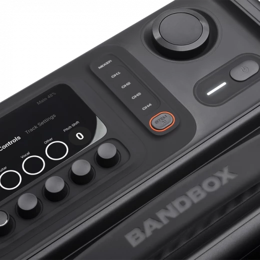 جي بي إل BandBox Trio نظام تدريب موسيقي محمول مدعوم بالذكاء الاصطناعي | رفيق ذكي للتدريب الموسيقي مع ملاحظات وتغذية راجعة ذكية لتحسين الأداء | تصميم محمول | اللون الأسود | الموديل JBLBANDBOXTRIOEU - جي بي ال - Image 6