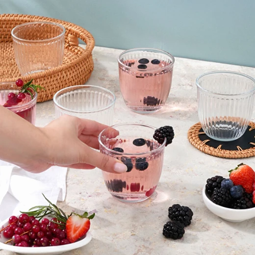 طقم كاسات مياه كاراجا غورديز 6 قطع من الزجاج، سعة 290 مل، تصميم أنيق وعصري مناسب للاستخدام اليومي وتقديم المشروبات في المنزل والضيافة طقم كاسات مياه كاراجا غورديز 6 قطع من الزجاج، سعة 290 مل، تصميم أنيق وعصري مناسب للاستخدام اليومي وتقديم المشروبات في المنزل والضيافة