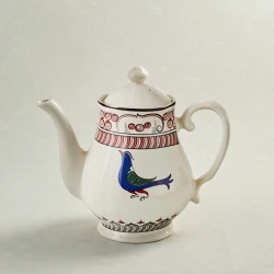Karaca x Ömür Akkor Iznik Kus Teapot 965ml – Elegant Ceramic Turkish Tea Pot Inspired by Traditional Iznik Tile Art and Anatolian Heritage Design