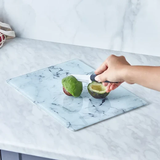 Karaca Deep Glass Cutting Board 25 × 35 cm, durable glass kitchen cutting board with a modern design for everyday food preparation - karaca - Image 2