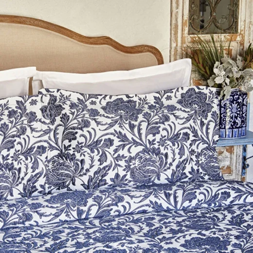 طقم غطاء سرير مزدوج كاراجا هوم سيلين أزرق، مفرش سرير 240×250 سم مع 2 غطاء وسادة بتصميم أنيق - كراجا - Image 3