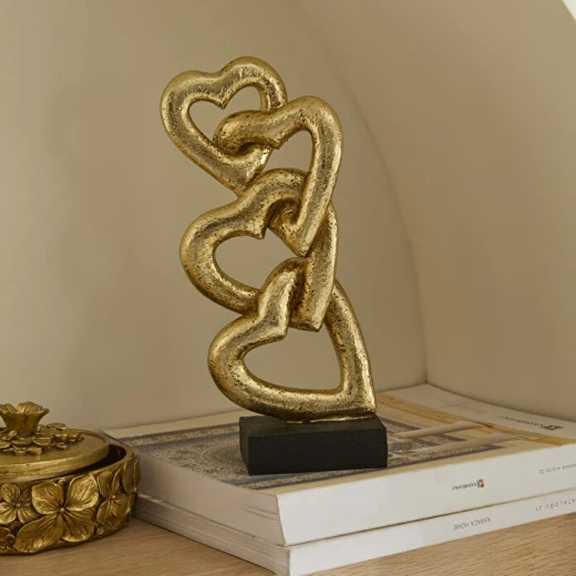 قطعة ديكور كاراجا هوم لافلي بشكل قلب من البولي ريزين مقاس 12×5.5×24.5 سم لإضافة لمسة رومانسية وأنيقة للمنزل قطعة ديكور كاراجا هوم لافلي بشكل قلب من البولي ريزين مقاس 12×5.5×24.5 سم لإضافة لمسة رومانسية وأنيقة للمنزل
