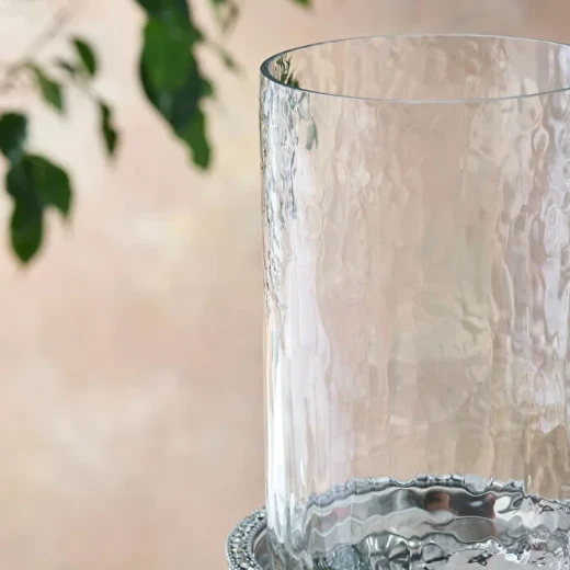 كاراتشا هوم ماجستي شمعدان زجاج وألمنيوم فاخر مقاس 40.75 × 10 سم للديكور المنزلي وإضافة لمسة راقية للطاولات والمساحات الداخلية - كراجا - Image 3