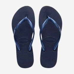 شبشب Havaianas Slim نسائي باللون الكحلي، مقاس 37/38، تصميم أنيق ونحيف بلمسة أنثوية، خفيف ومريح، مثالي للشاطئ والمسبح والاستخدام اليومي