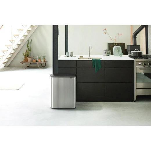 Bo Touch Bin 60L Fingerprint Proof, Soft Touch Waste Bin, Space-Saving Design, XL Removable Inner Bucket, Easy to Clean and Move, Ideal for Families - Brabantia - Image 3