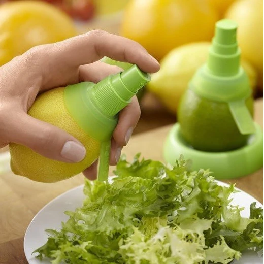 Brabantia Citrus Spray Green, Practical Citrus Juicer and Spray for Fresh Juice, Easy to Use Directly on Fruit, Dimensions: H9.8 × Ø2.8cm - Lekue - Image 2