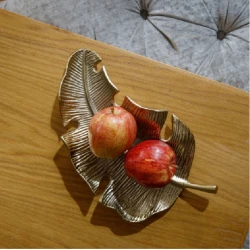 KitchenCraft Art Serving Plate Leaf Shaped Gold