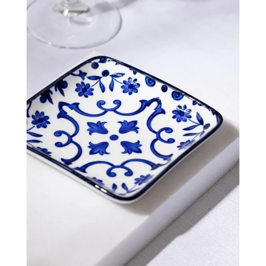 Madame Coco Reve Bleu Ellis Square Porcelain Plate, Elegant Modern Serving Dish for Appetizers, Desserts and Snacks, Size 17.6 × 13.5 × 3.8 cm - Madame COCO - Image 7