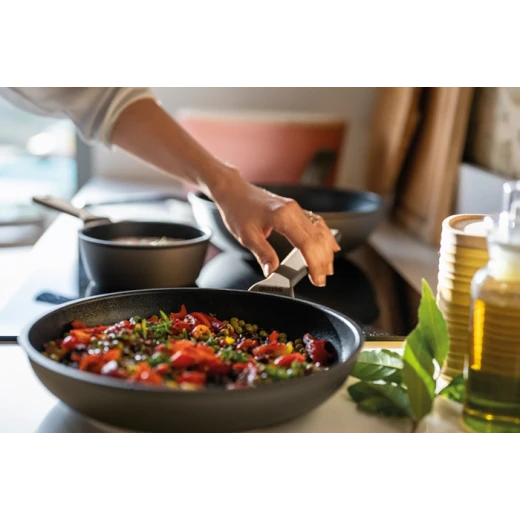 Guzzini Non-Stick Frying Pan 32cm Bronze Guzzini Non-Stick Frying Pan 32cm Bronze