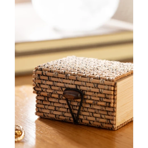 Madame COCO Linda 7cm Organizer Box 7×6×4cm – Small Decorative Storage Box for Organizing Accessories, Jewelry & Small Essentials, Ideal for Home, Office & Everyday Use Madame COCO Linda 7cm Organizer Box 7×6×4cm – Small Decorative Storage Box for Organizing Accessories, Jewelry & Small Essentials, Ideal for Home, Office & Everyday Use