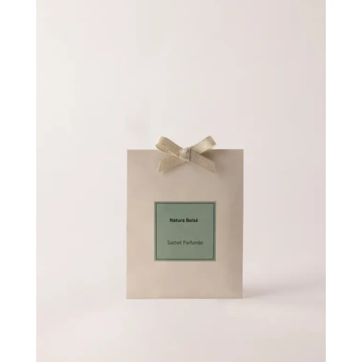 كيس معطر ريبيرتوار من مدام كوكو 25 غرام – معطر منزلي لتعطير الخزائن والأدراج والغرف، تصميم عملي لإضافة رائحة منعشة ولمسة عطرية لطيفة إلى المنزل كيس معطر ريبيرتوار من مدام كوكو 25 غرام – معطر منزلي لتعطير الخزائن والأدراج والغرف، تصميم عملي لإضافة رائحة منعشة ولمسة عطرية لطيفة إلى المنزل