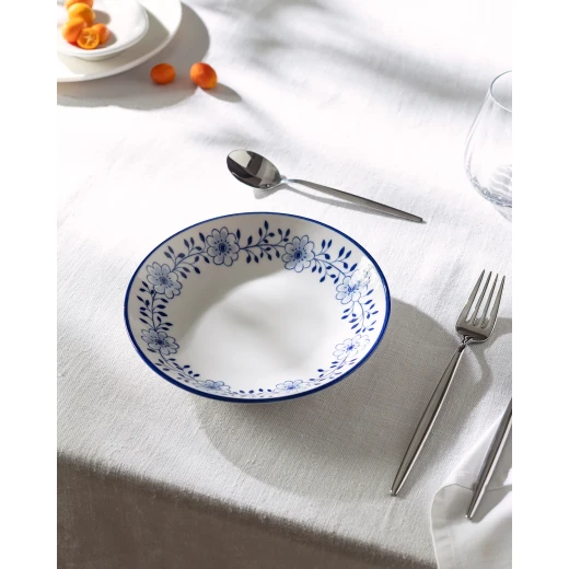 Madame Coco Reve Bleu Floral Dinner Plate 20cm – Elegant Porcelain Plate with Floral Design for Main Courses, Salads & Appetizers, Ideal for Everyday Dining with Carrier Bag Madame Coco Reve Bleu Floral Dinner Plate 20cm – Elegant Porcelain Plate with Floral Design for Main Courses, Salads & Appetizers, Ideal for Everyday Dining with Carrier Bag