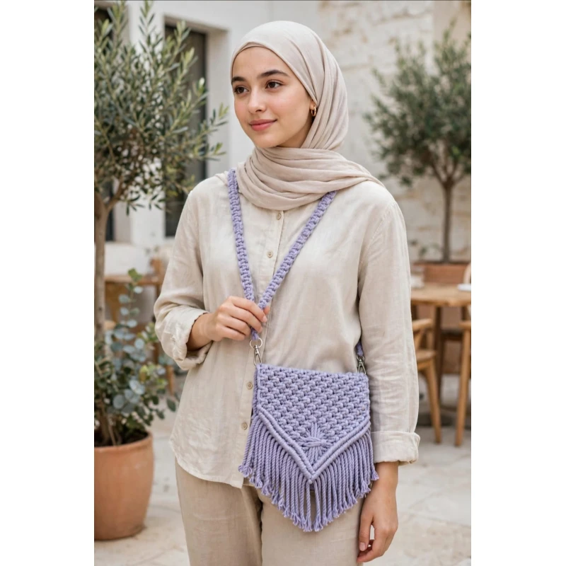 Handmade Handbag 21 x 17 cm, Small Stylish Bag with a Unique Design for Everyday Use and Carrying Personal Essentials - Safa Handmade