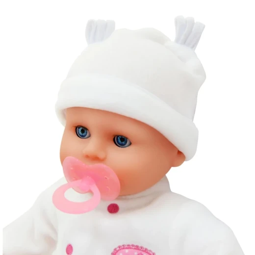 Dolls World Little Treasure دمية طفلة بعيون نائمة 38 سم، زي أبيض، رومبر فاخر، قبعة، رضاعة، حشوة فول في المؤخرة، لعبة واقعية - دلز ورلد - Image 3