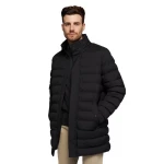 جاكيت Geox Hallson Man أسود 58 يتميز ببراءة اختراع GEOX للملابس، وغشاء مقاوم للماء، وفواصل ثلاثية الأبعاد لتوفير راحة وتنفس فائقين. التوصيل السريع متاح. - هالسن