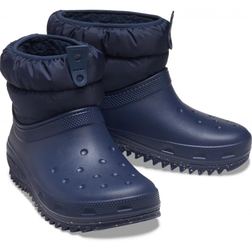 أحذية شتوية كلاسيكية قصيرة منفوخة باللون الأزرق الداكن للنساء مقاس 34 35 - كروكس - Image 4