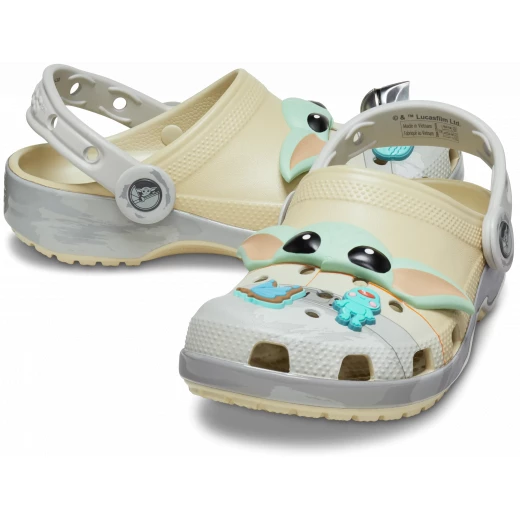 كروكس أحذية أطفال ستار وورز غروغو كلاسيك بيج مقاس 33 34 تتميز بشخصية ماندالوريان جيبتز و تصميم مريح و خفيف الوزن مصنوعة من فوم كروسلايت مثالية لمحبي بيبي يودا - كروكس - Image 4