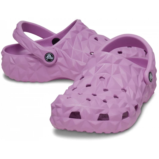 شبشب كروكس كلاسيكي هندسي للنساء باللون الوردي مقاس 38-39 مريح وخفيف الوزن بتقنية Iconic Crocs Comfort للنساء شباشب أنيقة مثالية للارتداء اليومي - كروكس - Image 12