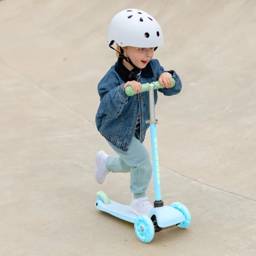 Bold Cube Teeny Kids Scooter Three Wheel Lean to Steer Blue 3 to 6 Years - Bold cube - Image 2