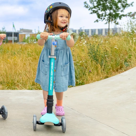 Bold Cube Teeny Three Wheel Scooter Ocean Aqua for Kids 3-8 Years Old - Bold cube - Image 10