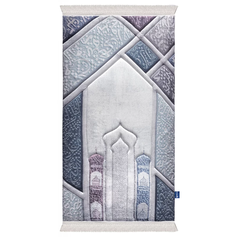 سجاد صلاة فاخر بتصميم الخط العربي من أوربان رغز بنسيج مخملي ناعم بأبعاد 120x64 سم - اربن رجز