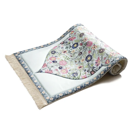 Urban Rugs Spring Flowers Premium Prayer Mat – White - Urban Rugs - Image 2