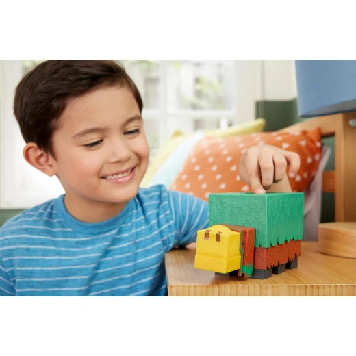 Mattel Minecraft Sniffer Action Figure, 3.25-inch Scale with Game-Accurate Sounds & Pixelated Design - Mattel - Image 2