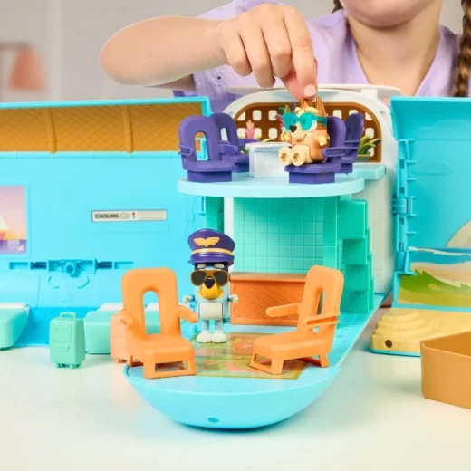 Bluey 3-in-1 Transforming Plane Playset Series 11, a fun transforming airplane playset inspired by the Bluey world, offering multiple play modes, perfect for imaginative play, adventures, and storytelling for kids - Bluey - Image 5