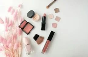 MAKE UP FACTORY Velvet Powder Liquid Lipstick 62 Pink Stiletto, Liquid Lipstick in a Pink Shade with a Soft Velvet-Like Finish, Ideal for Enhancing Lip Color and Creating Elegant Everyday Makeup and Special Occasion Looks - Makeup Factory - Image 2