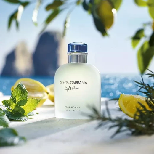 دولتشي اند غابانا لايت بلو ماء تواليت 125 مل: عطر منعش للنساء، رائحة الأزهار، عطر البحر الأبيض المتوسط - دولتشي اند غابانا - Image 3