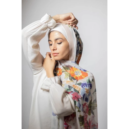 Love Garden Georgette Chiffon Hijab: Soft, Airy Scarf for a Gentle & Elegant Daily Look, Featuring Exclusive Designs, Made in Egypt, & Extra Long 300x70cm Size - Pink - Kain - Image 7