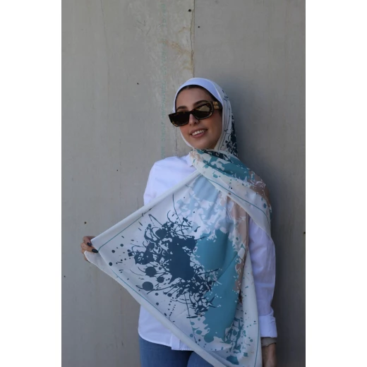 Kain Splash Georgette Chiffon Hijab in Blue: Lightweight Scarf for Women, 300x70cm, Elegant Everyday Wear, Soft and Breathable Fabric - Kain - Image 3