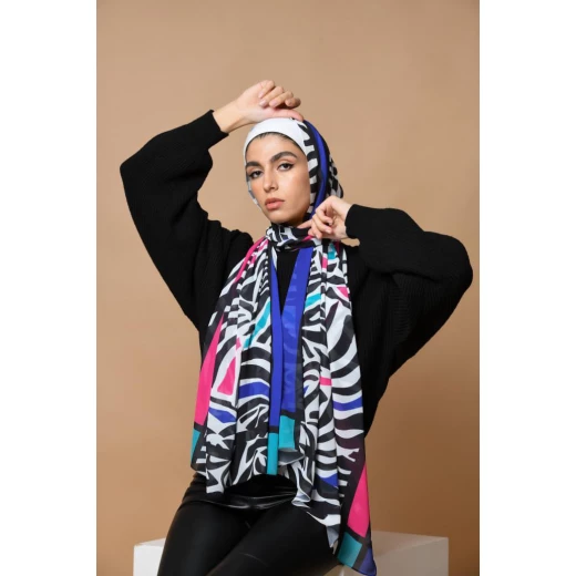 حجاب زيبرا كاين من الشيفون الجورجيت للنساء، أسود، 300 × 70 سم - زيبرا - Image 2