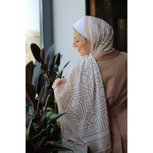 وشاح حجاب أندلس شيفون جورجيت ناعم ومريح للنساء. مقاس 300x70 سم، مثالي للإطلالات اليومية والمناسبات الخاصة. تصميم أنيق وعصري. - أندلس - Image 2