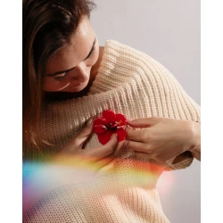 bold red hibiscus flower brooch is handcrafted with meticulous details that reflect the natural beauty of the flower It is lightweight and comfortable for everyday wear