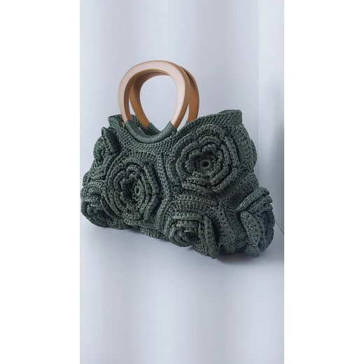 Handmade crochet bag in luxurious olive green - (35×25×10 cm) - Hudamade - Image 3