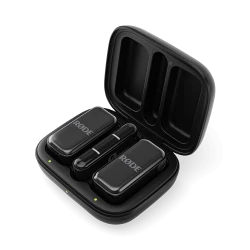 Rode Ultra-compact Wireless Micro Microphone USB-C Black, pocket-sized wireless system with dual clip-on transmitters, Intelligent GainAssist for clear audio, up to 21h battery, ideal for vloggers and creators