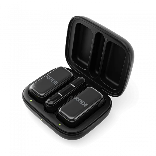 ميكروفون لاسلكي Rode Ultra-Compact Wireless Micro USB-C أسود، تصميم صغير محمول، اتصال مباشر بدون أسلاك، مع مرسلين مشبكين، تقنية GainAssist لصوت نقي، بطارية حتى 21 ساعة، مثالي للتصوير والبودكاست ميكروفون لاسلكي Rode Ultra-Compact Wireless Micro USB-C أسود، تصميم صغير محمول، اتصال مباشر بدون أسلاك، مع مرسلين مشبكين، تقنية GainAssist لصوت نقي، بطارية حتى 21 ساعة، مثالي للتصوير والبودكاست