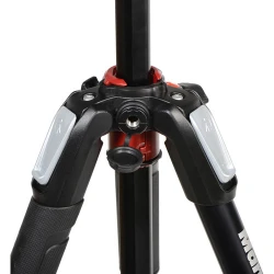Manfrotto Aluminum Tripod with 3-Way Pan/Tilt Head, Max load 15 Kg, Hight 1.8 Meter.