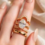 ترند أنتِ نسائي الأربعة – طقم 4 خواتم نسائية ذهبي اللون، تصميم إيطالي أنيق، فري سايز قابل للتكبير والتصغير، مكفول اللون - ميرا للتسوق