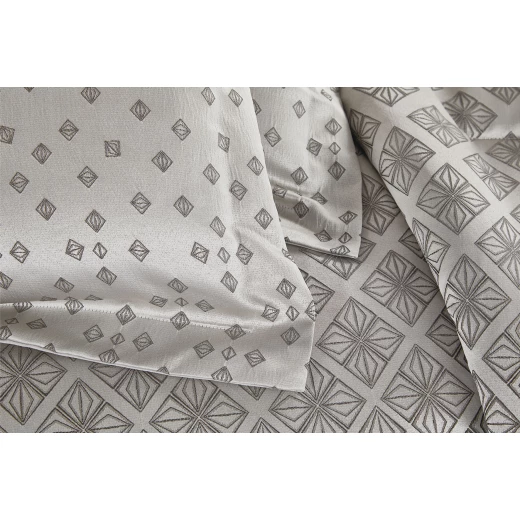Merlin Livings 7 pieces Luxury Jacquard King Size Bedding set Elegant Geometric Pattern Set for Master Bedroom - Merlin Livings - Image 4
