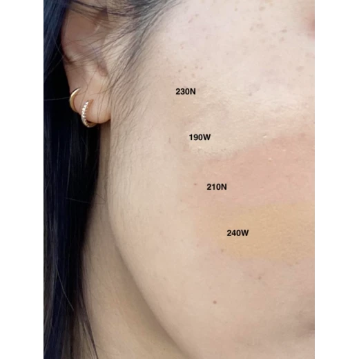 كونسيلر خفيف ومرطب بتغطية متوسطة قابلة للبناء ولمسة مشرقة طبيعية – 7.5 مل - رير بيوتي - Image 2