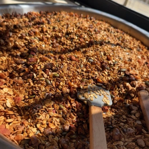Dark Chocolate Granola with Nuts, Seeds & Natural Honey Large Size - Crunchy Jar - Image 3