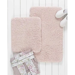 طقم دواسات حمام شيب من مدام كوكو قطعتين، مقاسات 60 × 100 و50 × 60 سم، سجادة حمام ناعمة بملمس مريح، تصميم أنيق باللون البودري، مناسبة لإضافة لمسة جمالية وراحة للحمام
