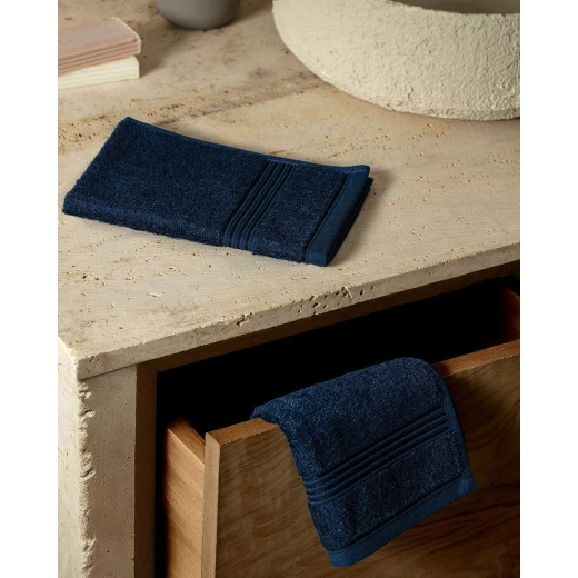 Madame Coco Clarette Hand Towels, 2-Pack, 30 × 46cm Each, Practical Everyday Bathroom and Hand-Drying Towels Madame Coco Clarette Hand Towels, 2-Pack, 30 × 46cm Each, Practical Everyday Bathroom and Hand-Drying Towels