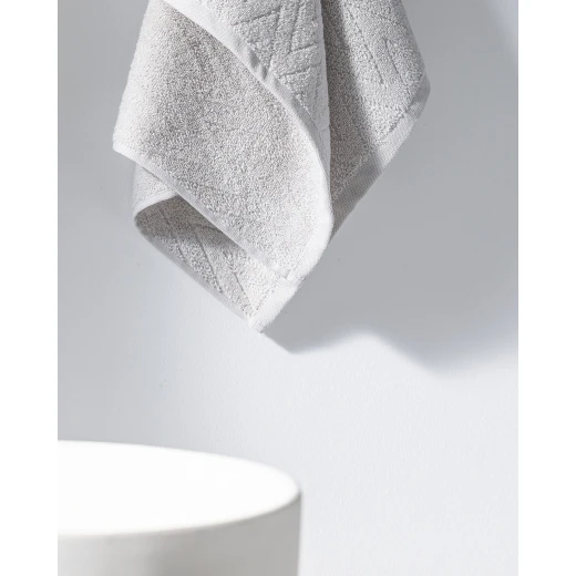 Madame Coco Koliete Face Towel, 50 × 70cm, Everyday Bathroom and Personal Care Towel Madame Coco Koliete Face Towel, 50 × 70cm, Everyday Bathroom and Personal Care Towel