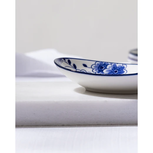 Madame COCO Reve Bleu Seren Oval Porcelain Plate 15.2×10×2.7cm – Elegant Serving Plate for Appetizers, Desserts & Snacks, Ideal for Everyday Dining & Table Setting - Madame COCO - Image 2